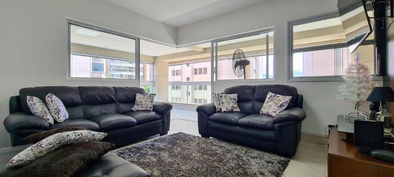 Apartamento Mirante Astúrias - varanda gourmet de frente para a praia da Astúrias no Guarujá Exterior foto